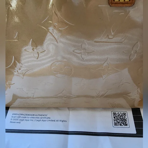 Louis Vuitton Reade PM Shimmering Gold Tote - Authencity Cert Included - Picture 12 of 12